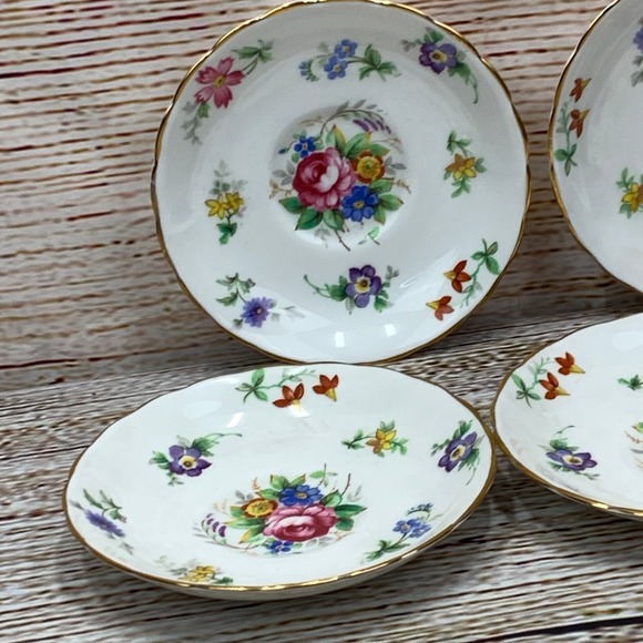 Tuscan Fine English‎ Bone China Saucers Bouquet Floral Gold Trim Set of 6 - Picture 5 of 11